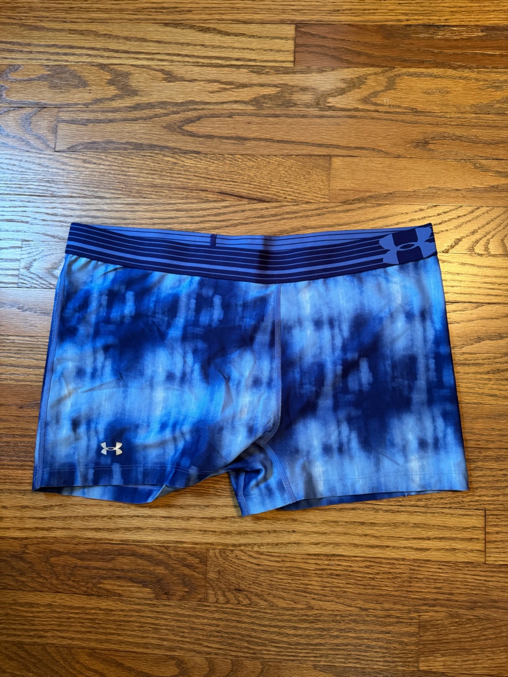 Under Armour Women’s Blue Tie-Dye Compression Shorts
